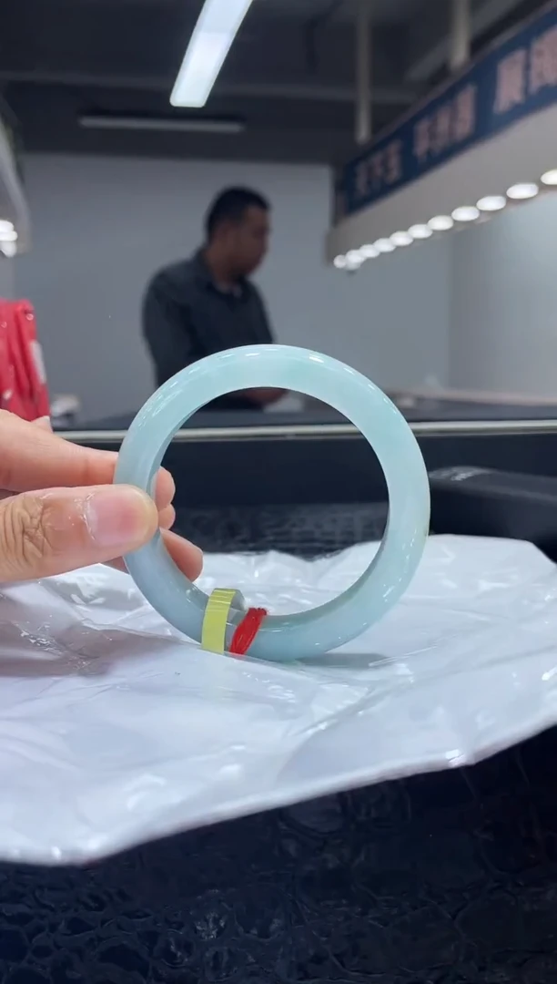 未镶嵌手镯翡翠10