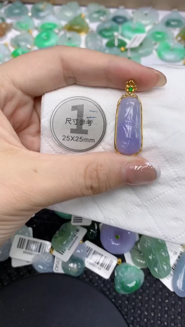 颈饰18K金镶嵌翡翠11111111