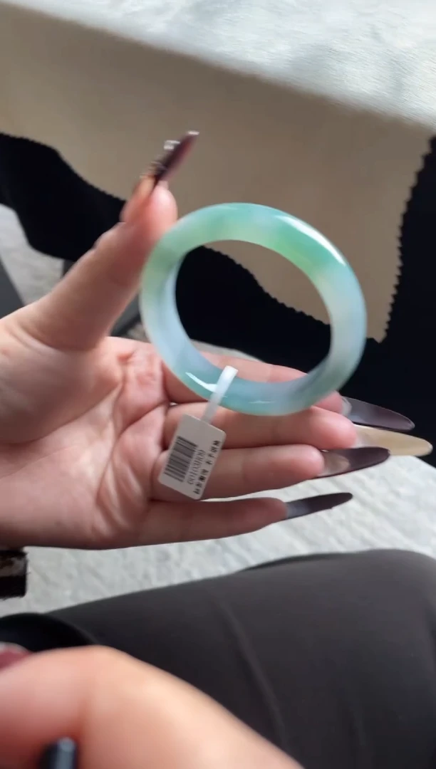 未镶嵌手镯翡翠三天鉴赏期