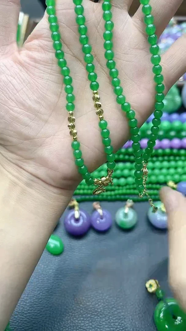 颈饰未镶嵌翡翠绿毛衣链
