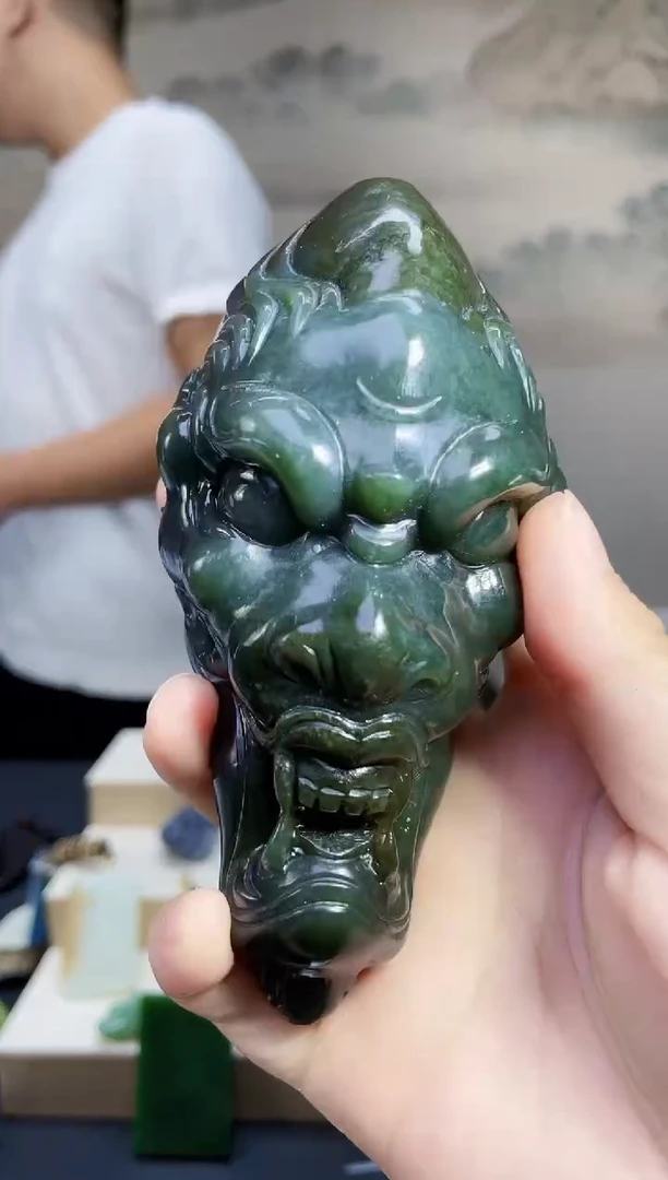 和田玉未镶嵌颈饰1