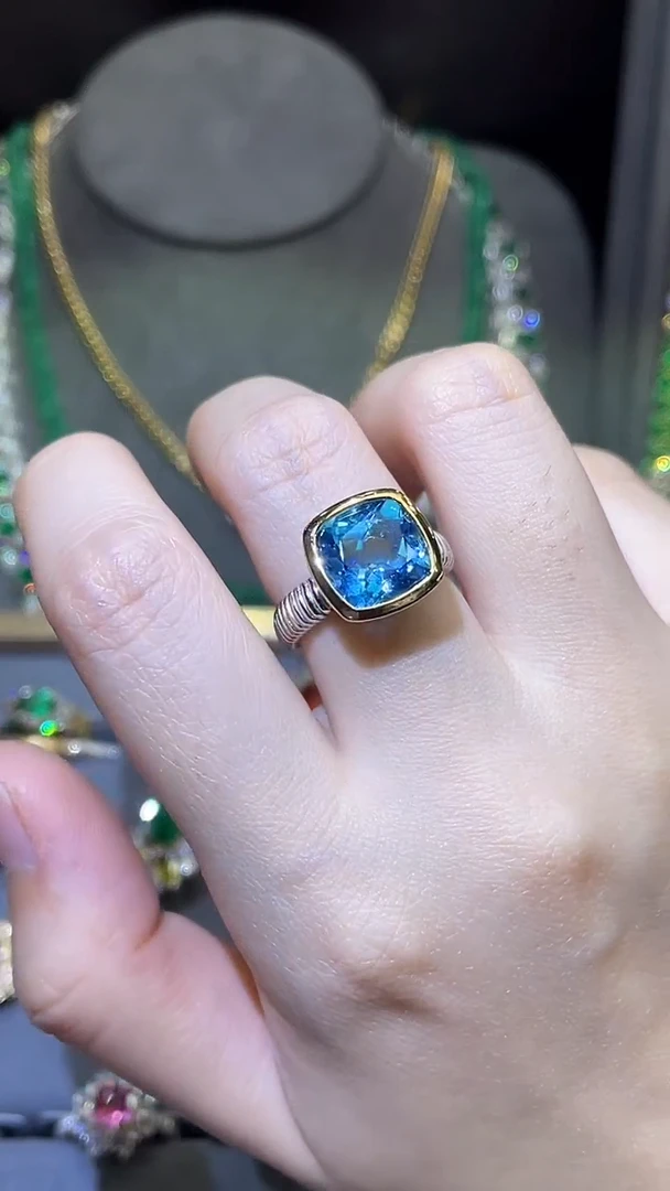 托帕石戒指银S925镶嵌瑞士蓝5ct