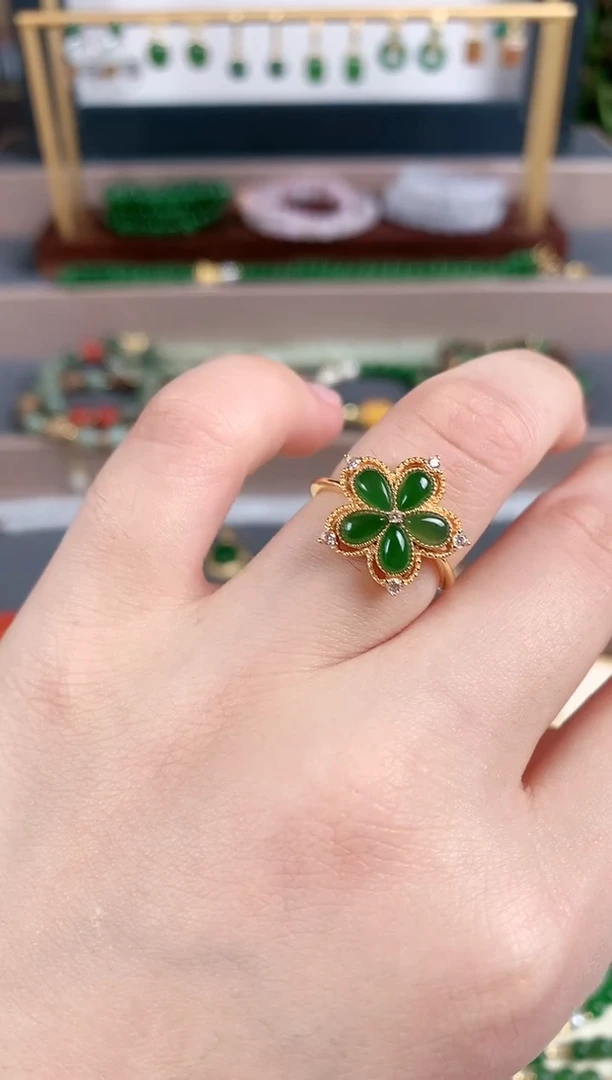 银S925镶嵌戒指和田玉1