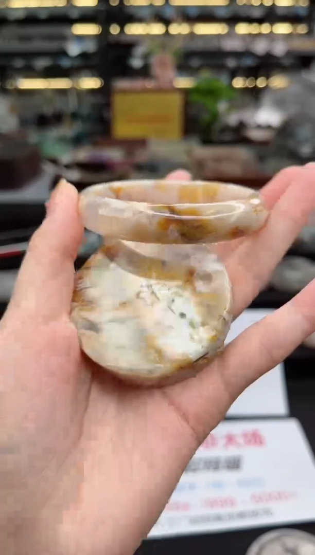 【闪购商品】石英质玉手镯未镶嵌57圈口（不退不换）1456238