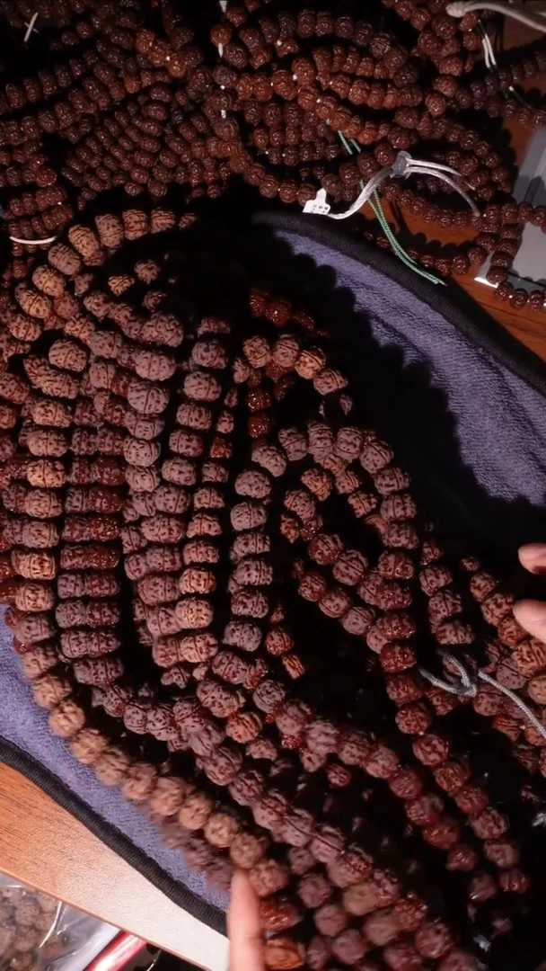 金刚菩提吊坠15mm孔道黄-老树王原桩108长串