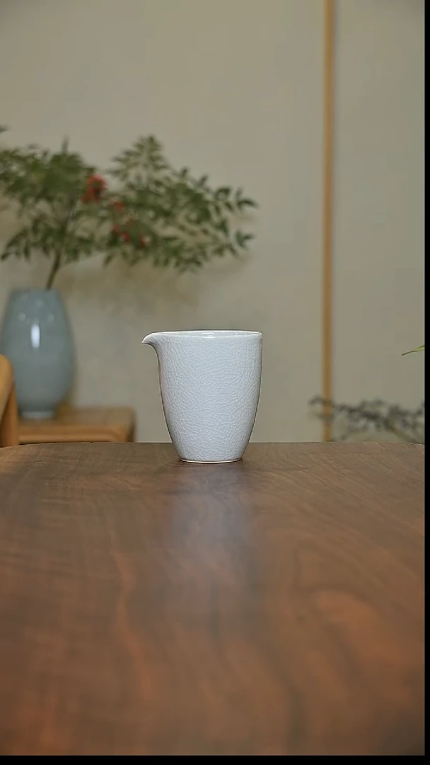 公道 月白釉 微瑕 朱晓辉款