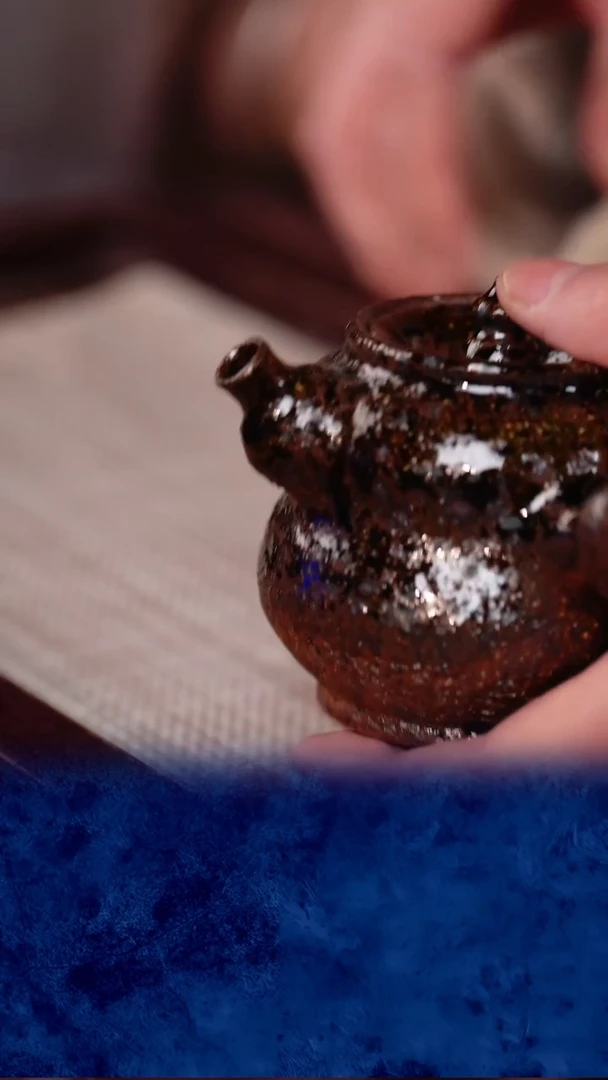 紫砂 宜兴紫砂GFY 崖柏   侧把葫芦