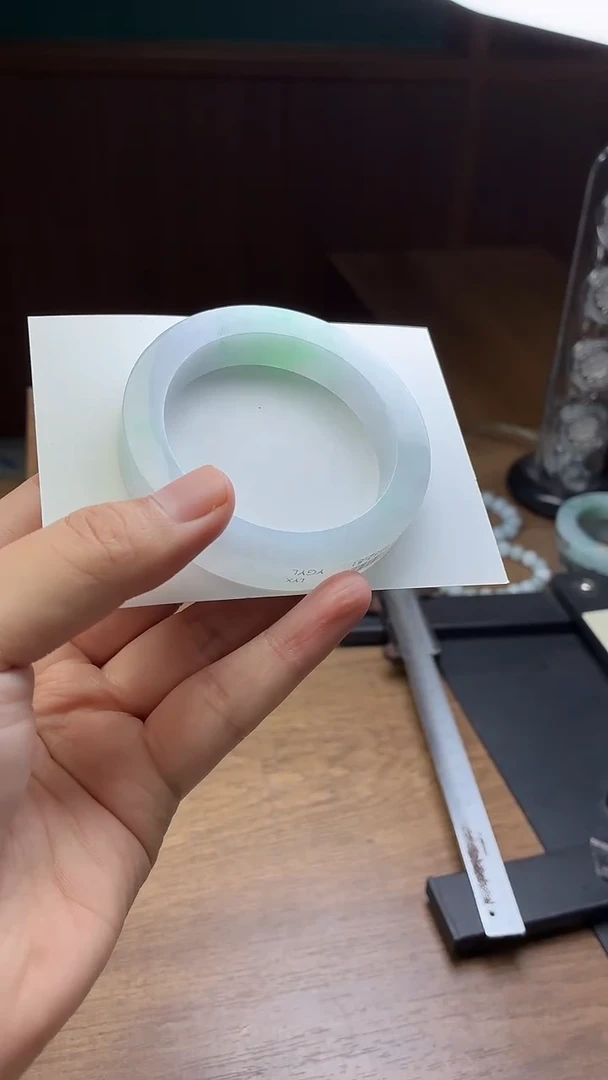 未镶嵌手镯定制翡翠苏*定制