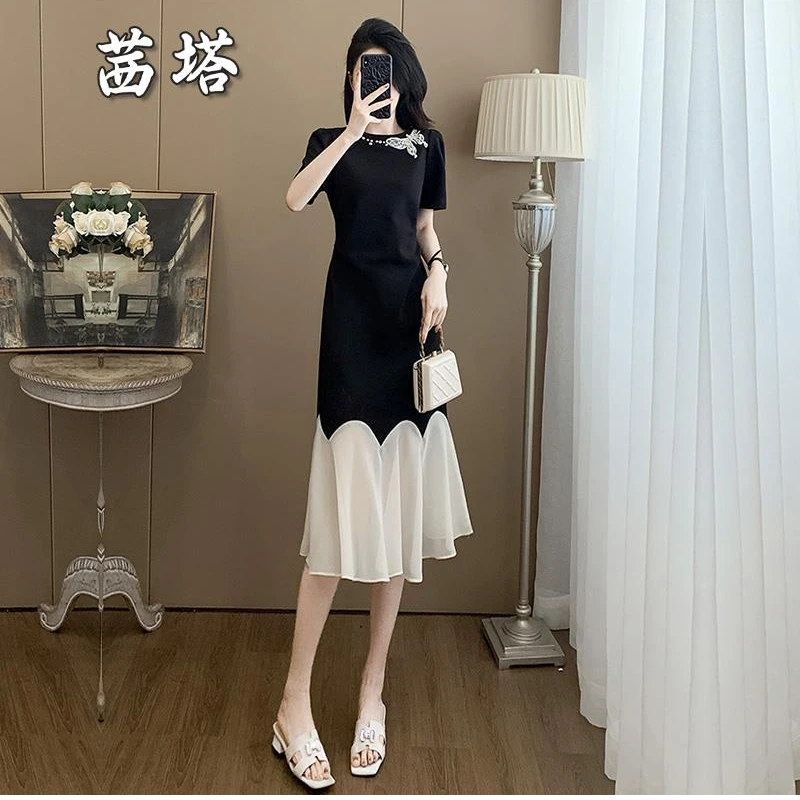 法式气质连衣裙女夏季2025新款收腰显瘦名媛漂亮高级感短袖小黑裙