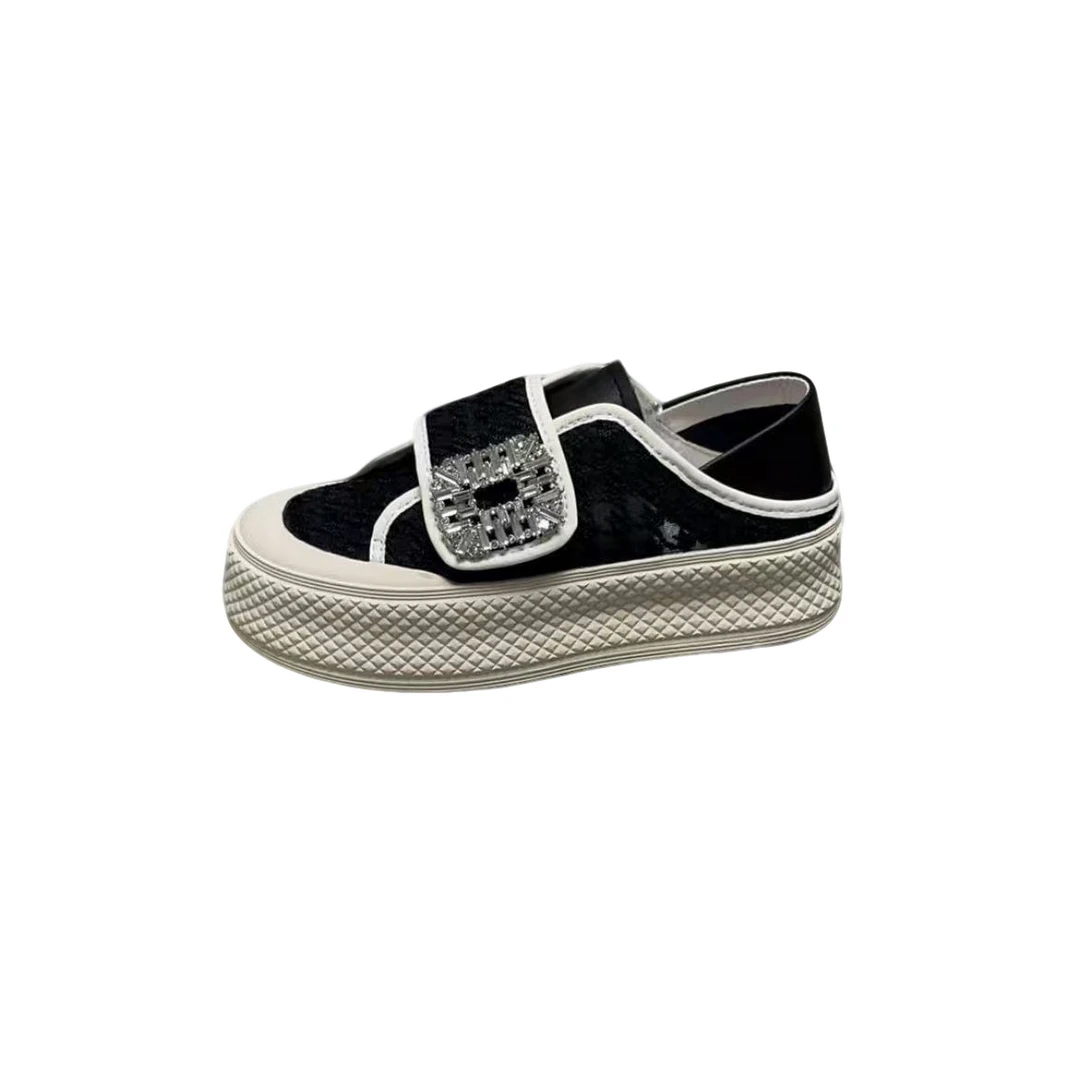 豪  970 真皮厚底小板鞋