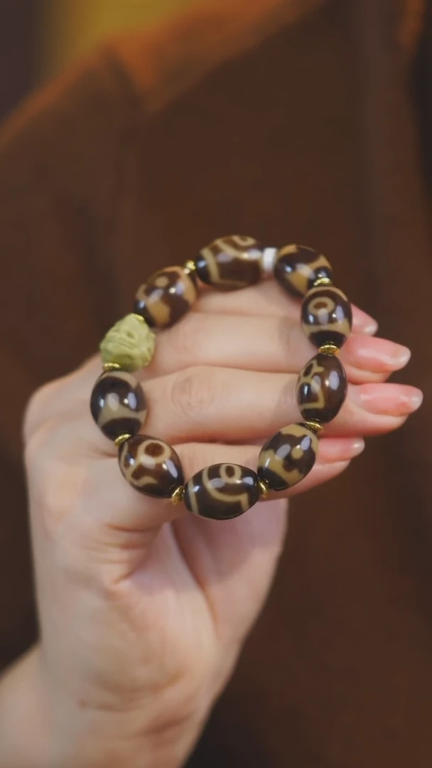 【闪购商品】玛瑙/玉髓手串未镶嵌多样性发一