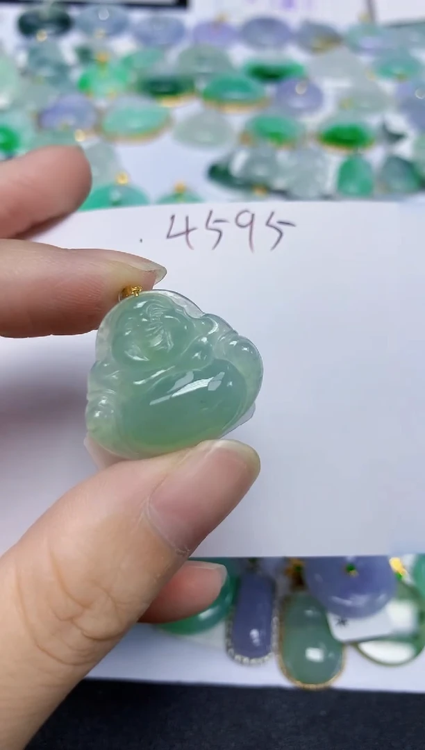 翡翠18K金镶嵌颈饰天然缅甸翡翠A货