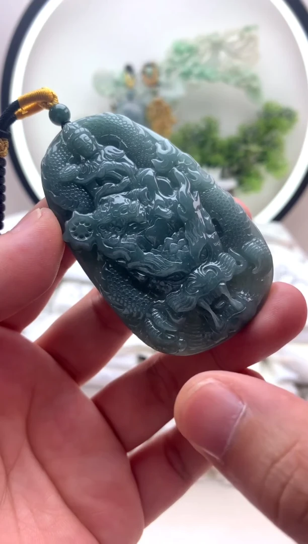 颈饰未镶嵌翡翠文殊