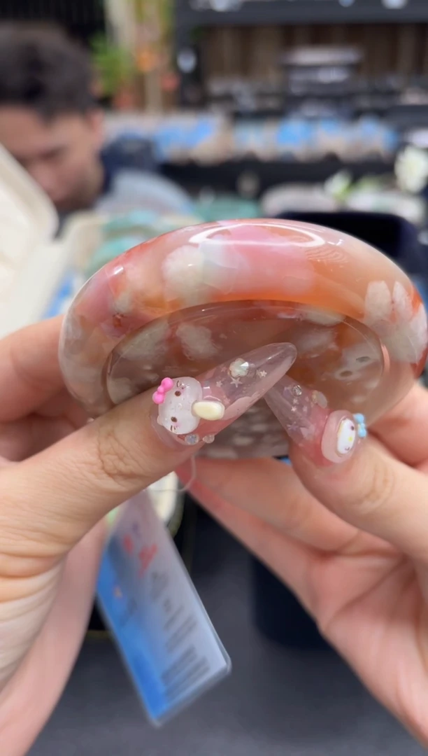 未镶嵌手镯石英质玉134(62圈赠送镯心)不退不换 奶油纹