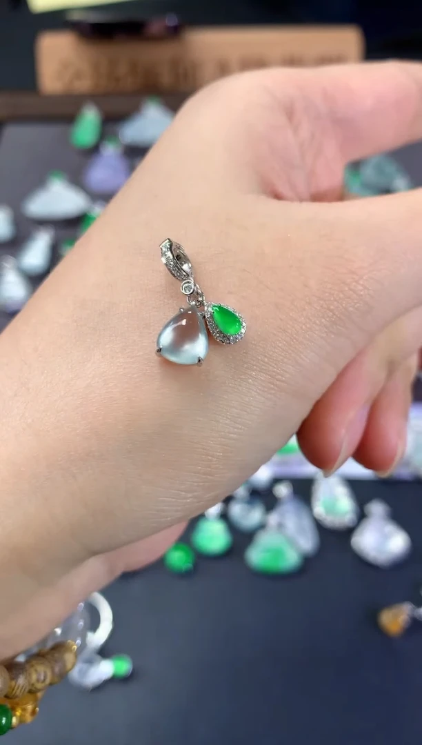 吊坠(不含链)18K金镶嵌翡翠C237|2980