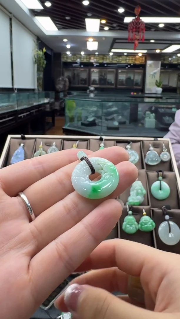 颈饰未镶嵌翡翠甜甜圈