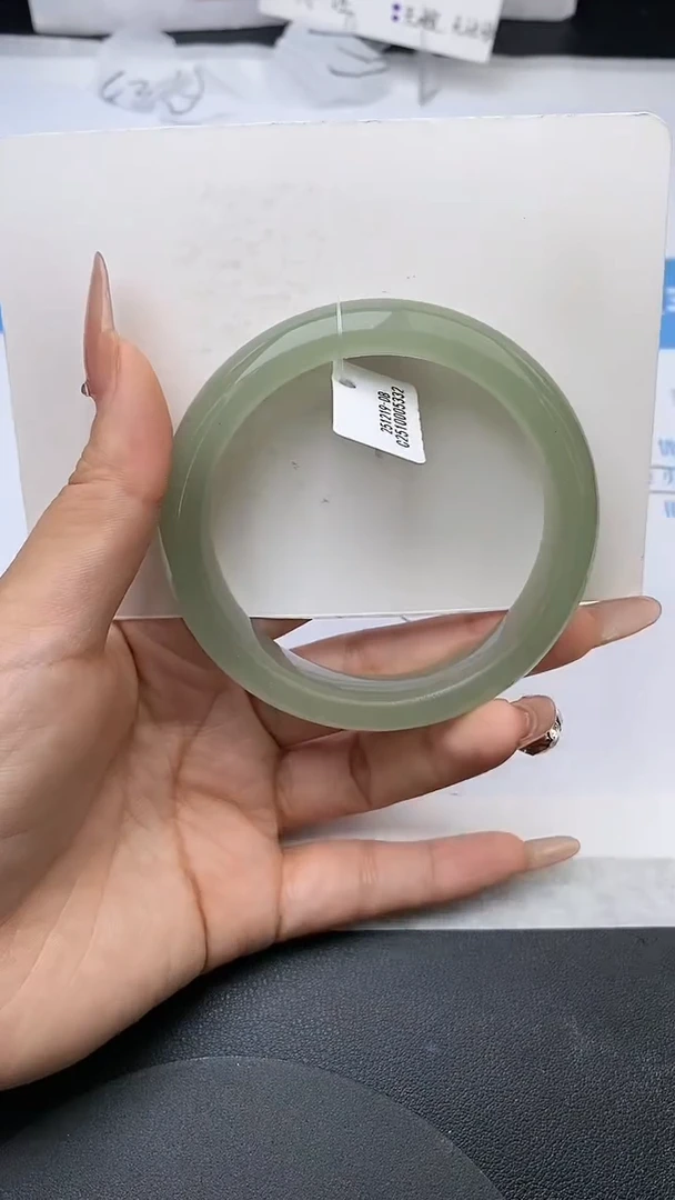 未镶嵌手镯石英质玉w228-DB60+