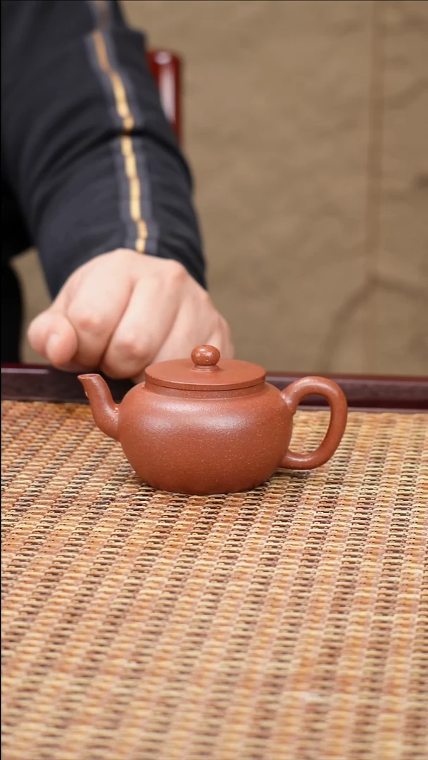 茶壶紫砂汀禾紫砂原矿降坡《平盖莲子》