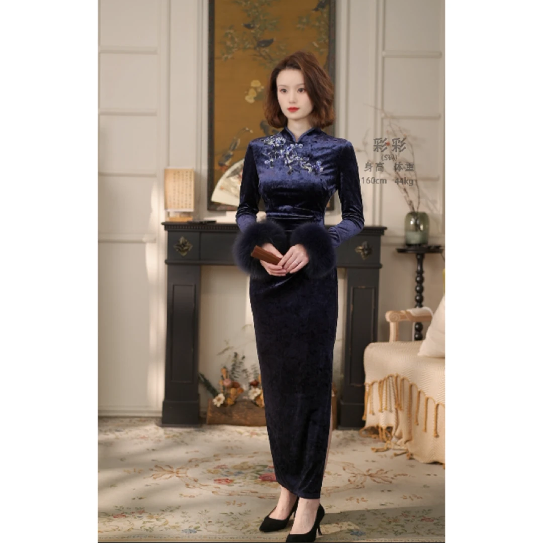 彩彩家【蓝调时刻】冬款上新气质长袖复古蓝色改良旗袍--无袖毛版