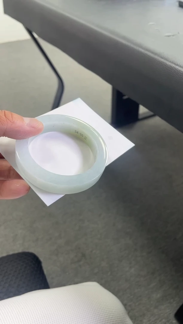 未镶嵌手镯定制翡翠手镯