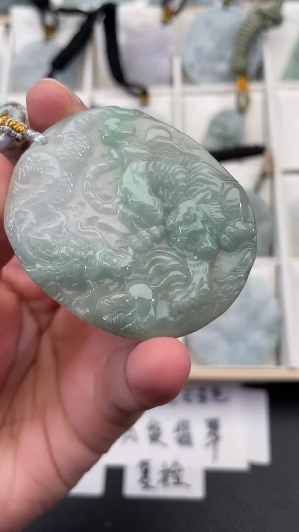 颈饰未镶嵌翡翠天然缅甸翡翠A货101