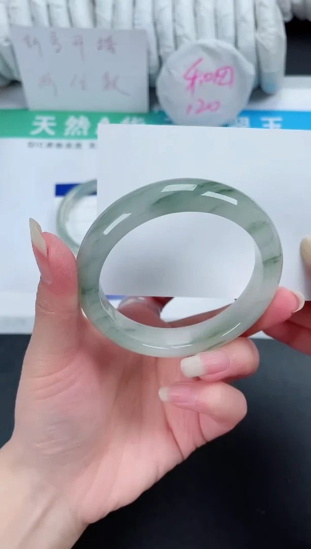 【闪购商品】石英质玉手镯未镶嵌97-58