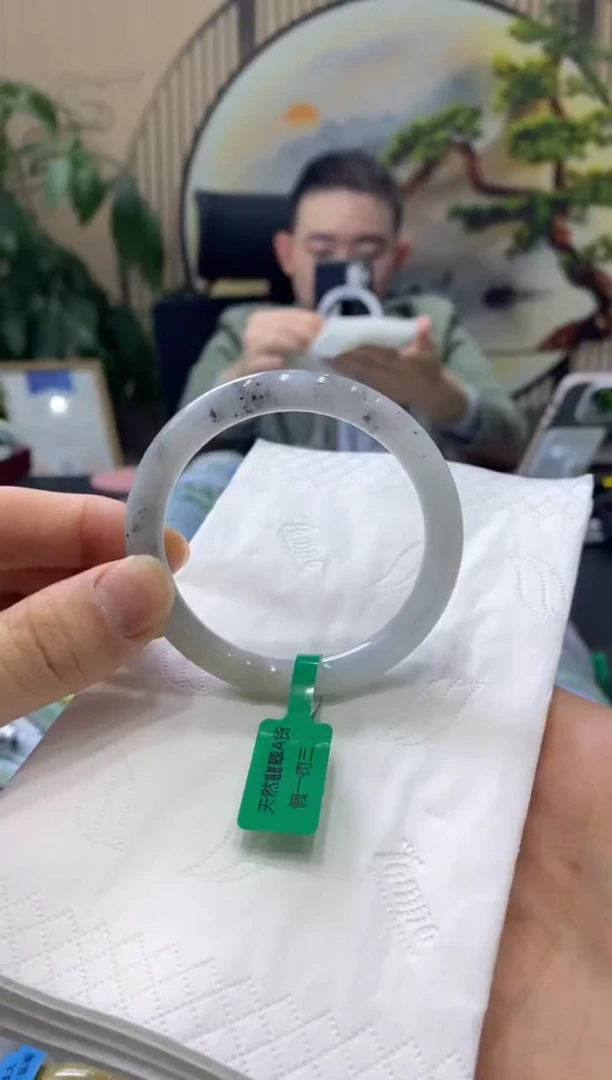 【闪购商品】翡翠手镯未镶嵌0000014411