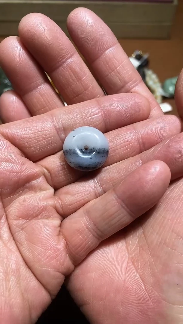 颈饰未镶嵌和田玉平安扣