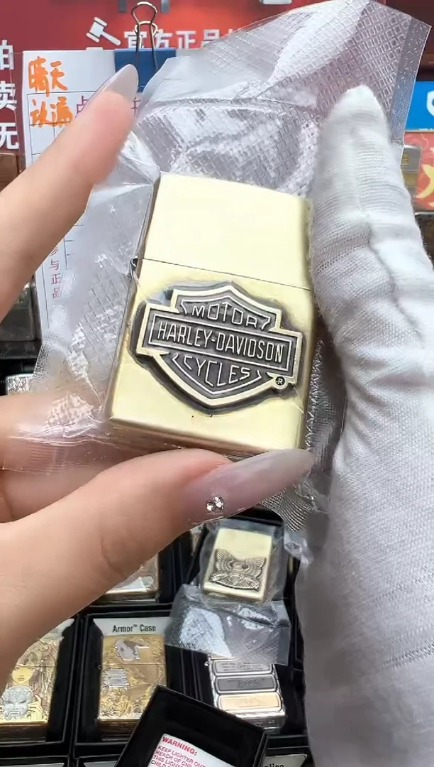 06年黄铜哈雷盾牌