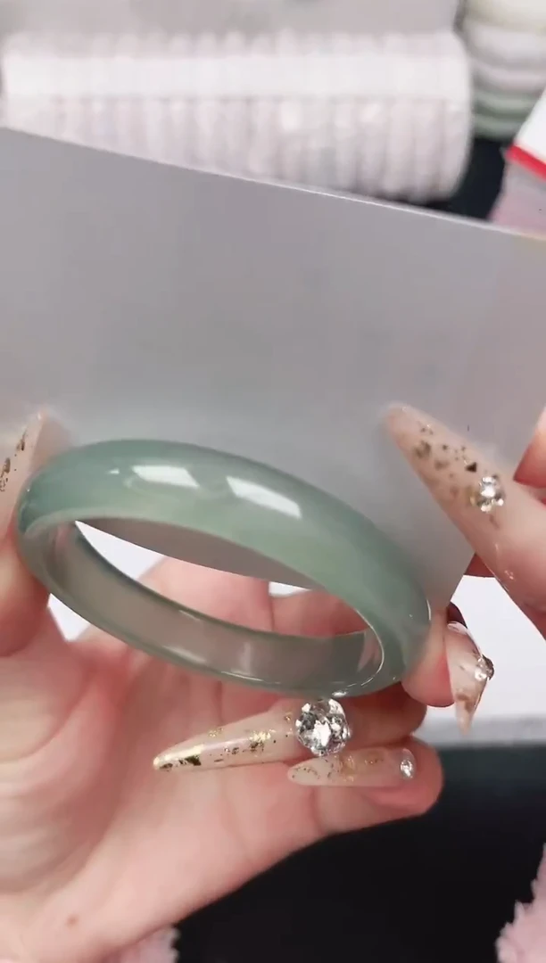 未镶嵌手镯石英质玉9-52