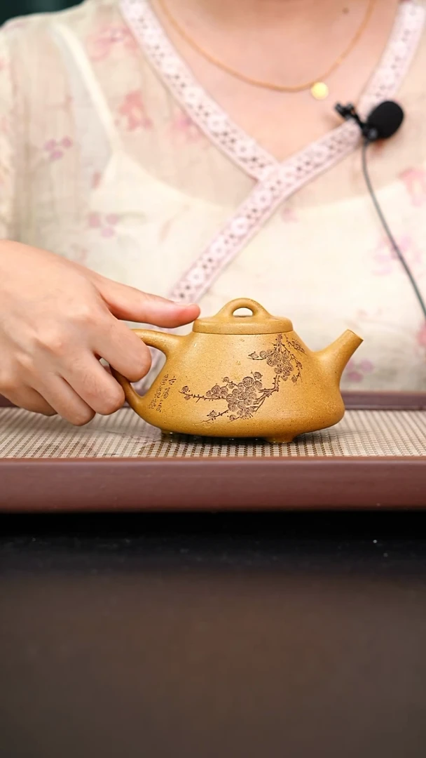 茶壶紫砂全手工金黄段子冶石瓢刻绘270