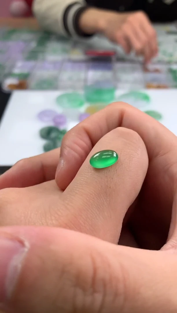 【闪购商品】定制翡翠未镶嵌翡翠