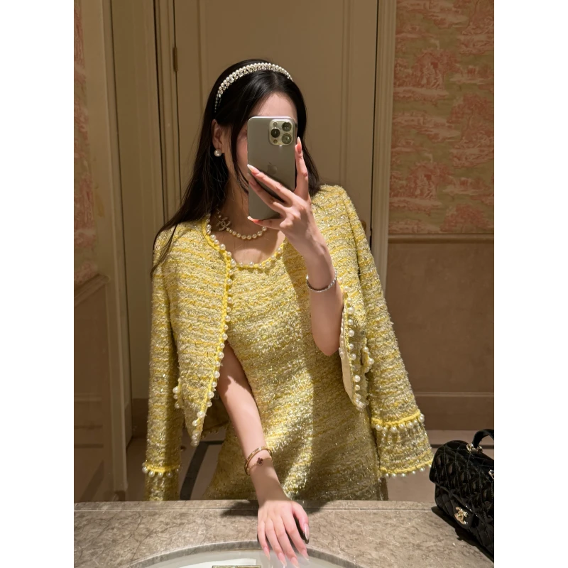 徐开开 金盏花黄 温柔千金新款法式优雅小香大珍珠显瘦连衣裙外套