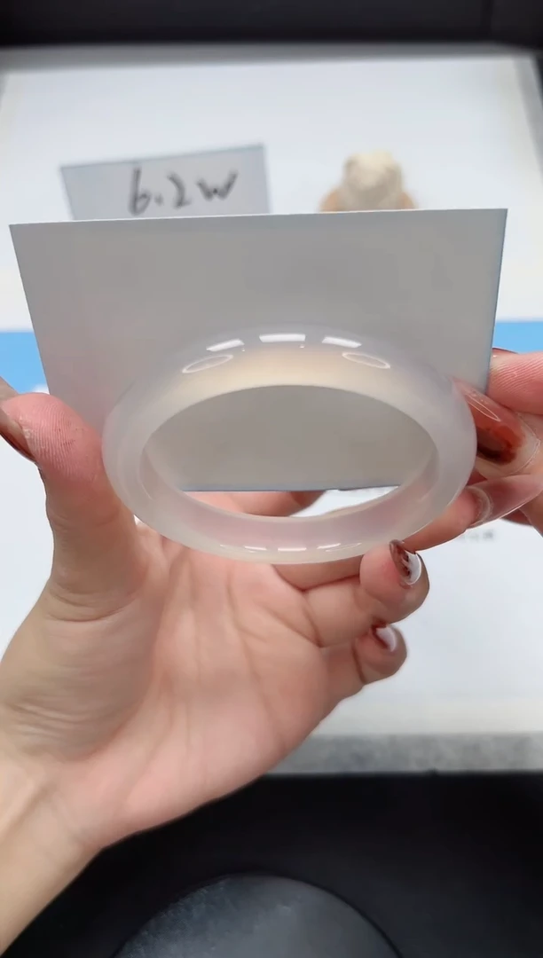 【闪购商品】玛瑙/玉髓手镯未镶嵌194/荔枝58.4