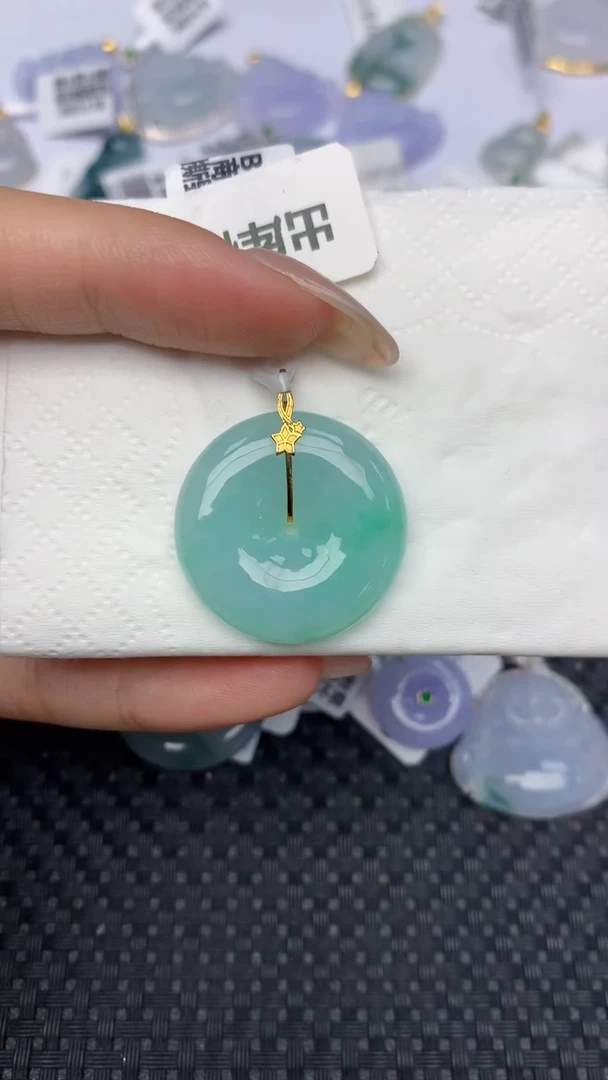 翡翠18K金镶嵌颈饰天然翡翠a货