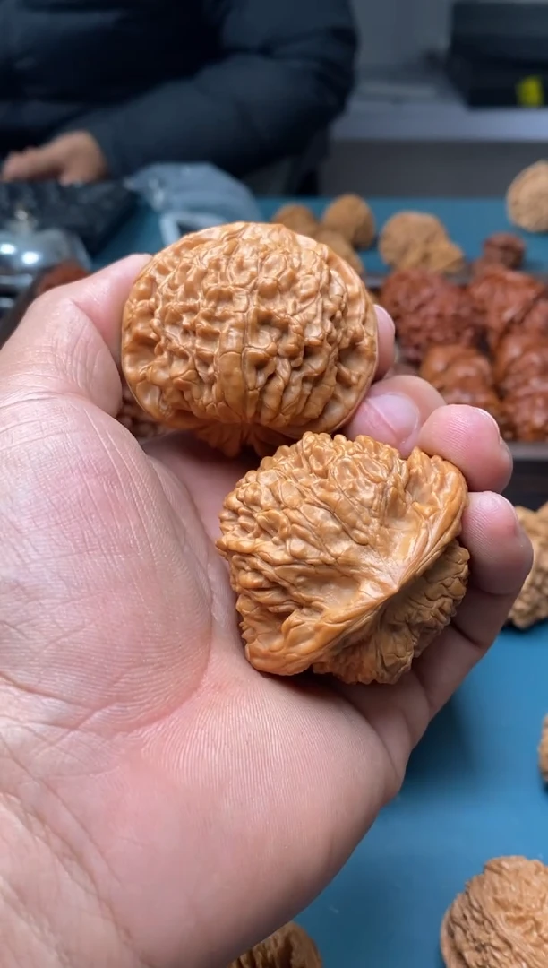 把件文玩核桃ᝰ****?铁锤39左右a638