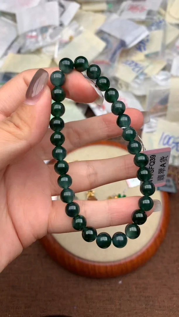 未镶嵌挂件翡翠—