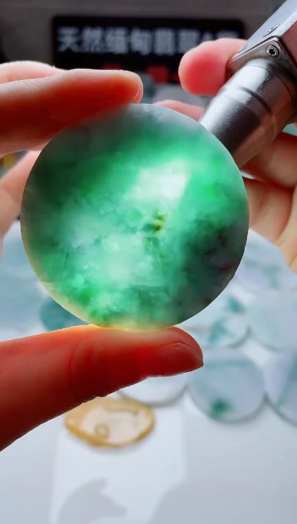 翡翠未镶嵌颈饰华1601