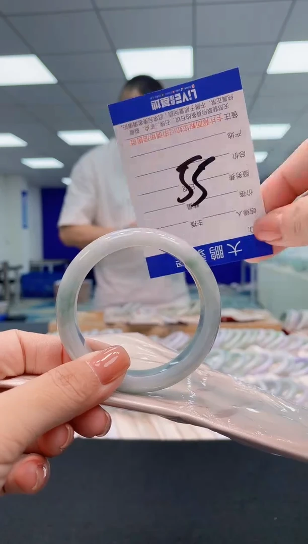 翡翠手镯未镶嵌AAAAAAAAAAA
