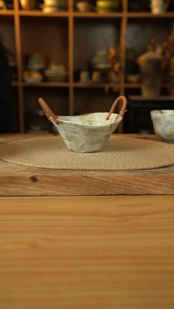 粉影系列的麻绳元宝桶1个