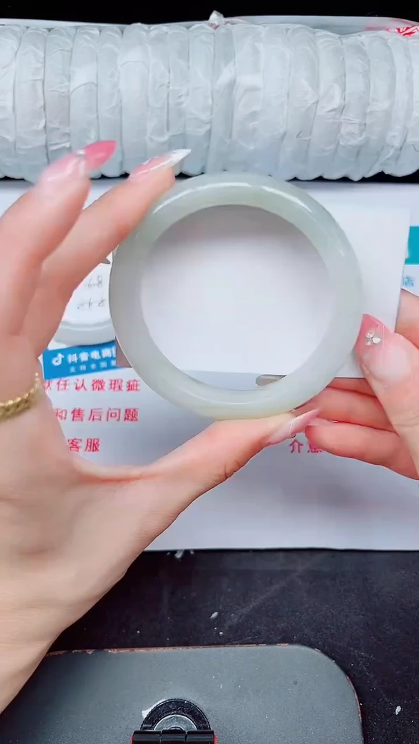 未镶嵌手镯石英质玉353-58/59