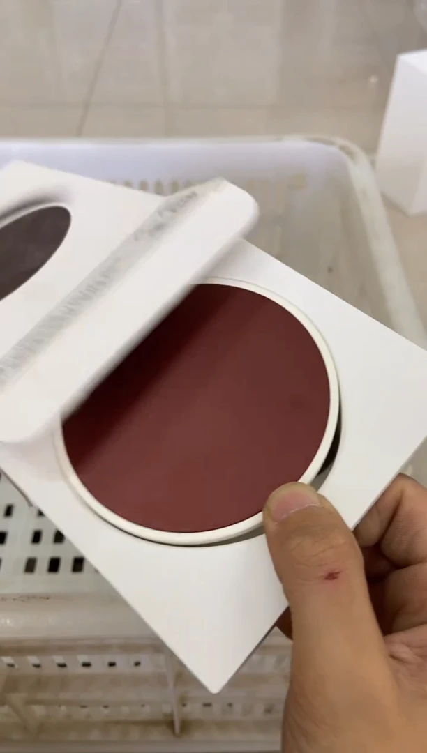 无运费险有瑕疵的摄影的产品有使用过的痕迹有点脏介意勿拍