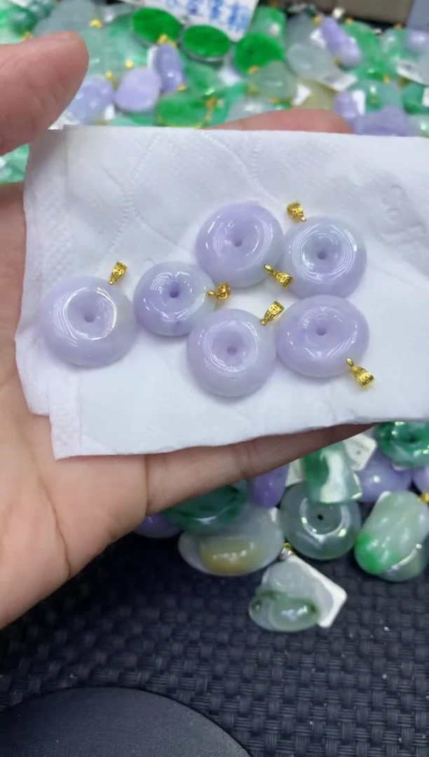 颈饰未镶嵌翡翠天然缅甸A货翡翠多样性发其一发一件