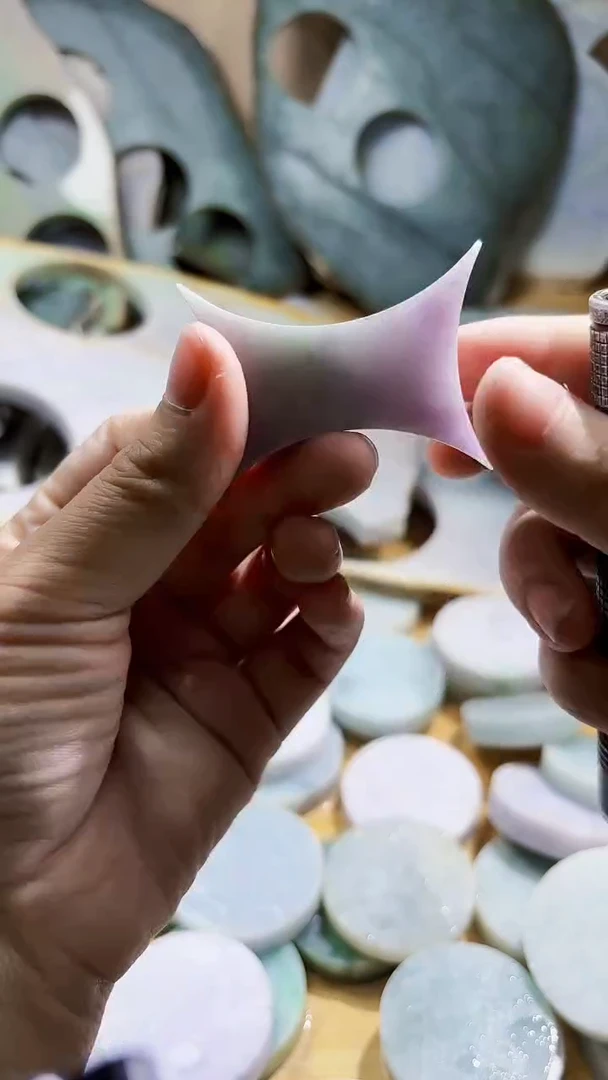 翡翠未镶嵌颈饰翡翠A货 姜谭876