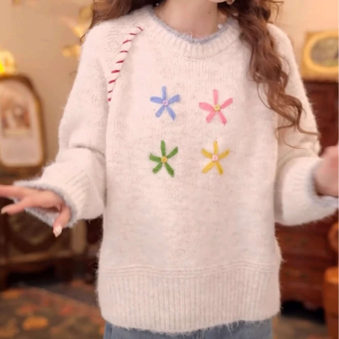 韩系减龄绣花气质圆领毛衣女2025秋冬慵懒风独特漂亮超好看针织衫