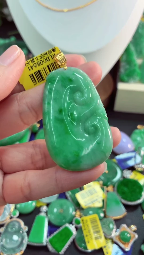吊坠(不含链)18K金镶嵌翡翠用****1天然缅甸翡翠A货