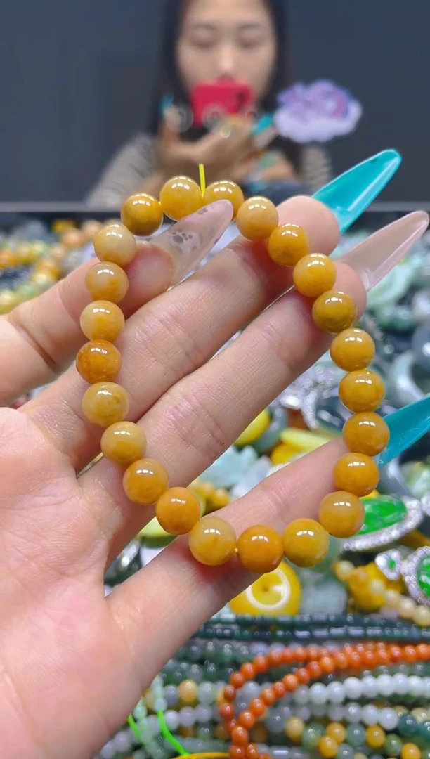 颈饰未镶嵌翡翠8MM/H/翡翠A货，一件也是批发价
