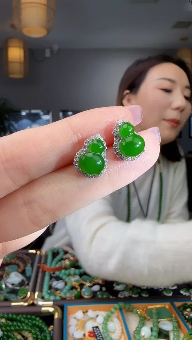 银S925镶嵌和田玉耳饰1