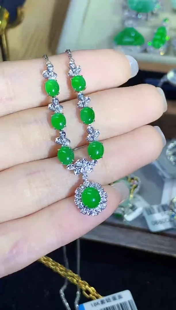 套链18K金镶嵌翡翠多样性发其一