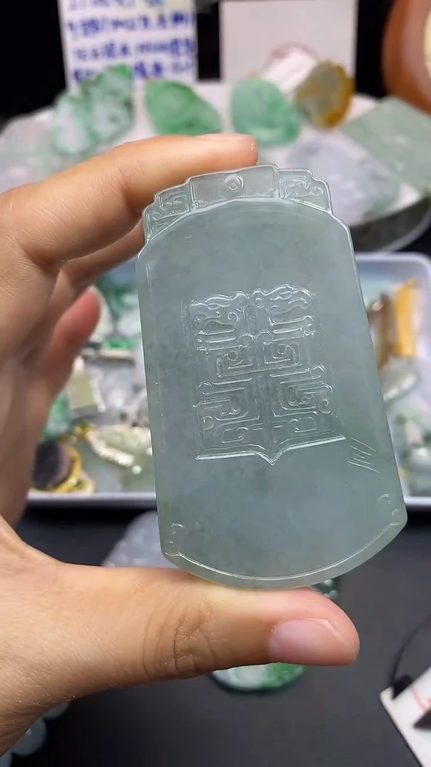 颈饰未镶嵌翡翠吊坠